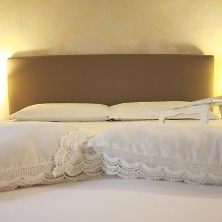 Comecasatua - Il Vicoletto Vérone Extérieur photo